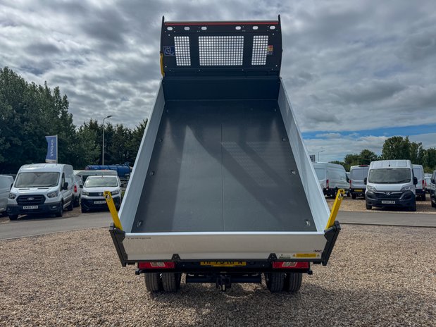Ford Transit Tipper MWB L2 Leader 350 AIR CON Dual Rear Wheel Camera Tow Bar EURO 6 8