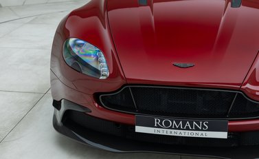 Aston Martin Vantage GT8 28