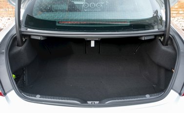 Mercedes-Benz C Class C63 Coupe 28