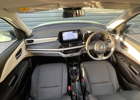 Suzuki Swift MOTION 14