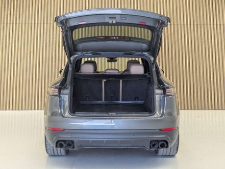 Porsche Cayenne 3.0 Cayenne V6 Auto 4WD 5dr 28