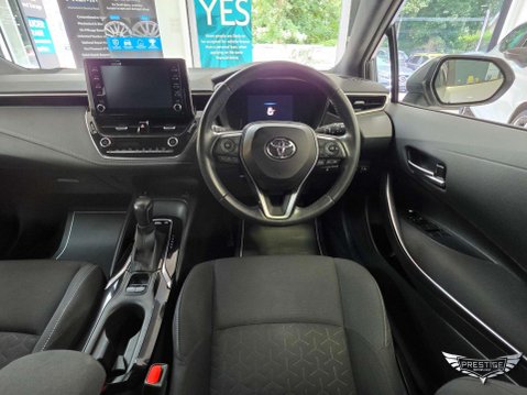 Toyota Corolla 1.8 VVT-h Icon Tech CVT Euro 6 (s/s) 5dr 52