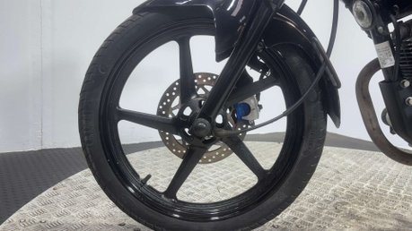 Yamaha YBR 125 2016 ONLY 6K GOOD LOOKING PROJECT BIKE SPARES OR REPAIR 125CC LEARNER 17