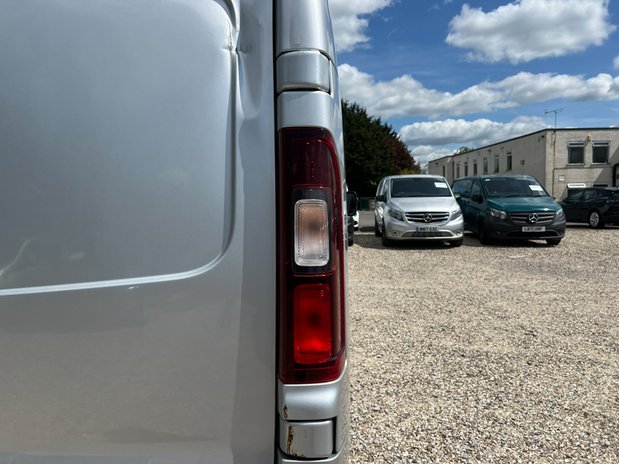 Vauxhall Vivaro SWB L1H1 Low Roof Sport 2900 EURO 6 NO VAT 21