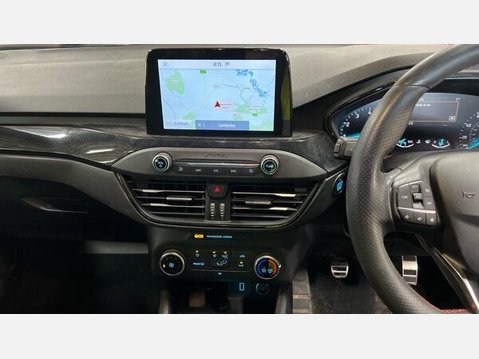 Ford Focus 1.0T EcoBoost ST-Line Euro 6 (s/s) 5dr 6