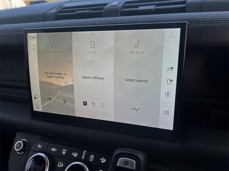 Land Rover Defender V8 66