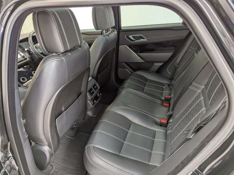 Land Rover Range Rover Velar 3.0 Range Rover Velar R-Dynamic HSE D300 Auto 4WD 5dr 37