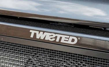 Land Rover Defender 90 XS T40S 25