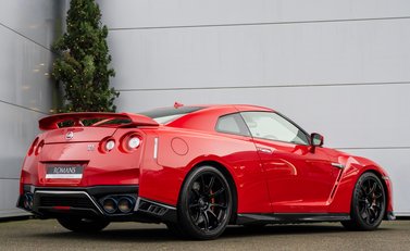 Nissan GT-R R35 TRACK EDITION 4
