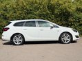 Vauxhall Astra 2.0 CDTi SRi Sports Tourer Euro 5 (s/s) 5dr 4