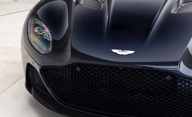 Aston Martin DBS Superleggera 28
