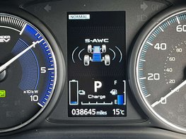 Mitsubishi Outlander 2.4 Outlander Design PHEV CVT 4WD 5dr 31