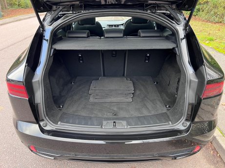 Jaguar E-Pace 2.0 D204 MHEV R-Dynamic Black Auto AWD Euro 6 (s/s) 5dr 33