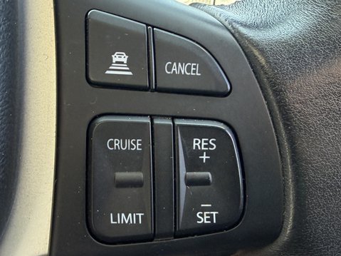 Suzuki Vitara 1.6 SZ-T 5dr Auto 34