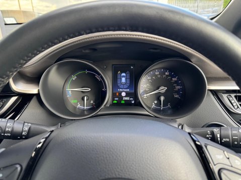 Toyota C-HR EXCEL 39