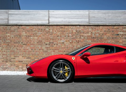 Ferrari 488 GTB 21