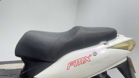 Lexmoto FMX 2016 SPARES OR REPAIR 125CC PROJECT BIKE SCOOTER 8