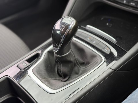 Vauxhall Insignia 1.5 Turbo D SE Nav Grand Sport Euro 6 (s/s) 5dr 10