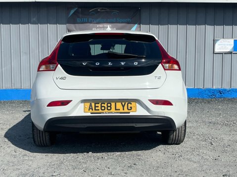 Volvo V40 2.0 T2 GPF Momentum Nav Plus Euro 6 (s/s) 5dr 51