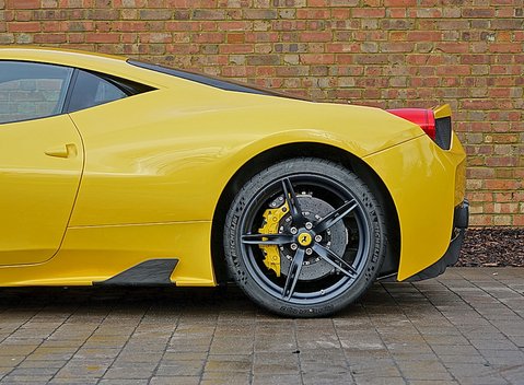 Ferrari 458 Speciale 9