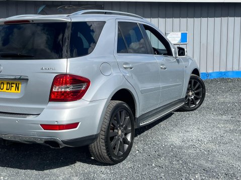 Mercedes-Benz M Class 3.0 ML300 CDI V6 BlueEfficiency Grand Edition G-Tronic 4WD Euro 5 5dr 24