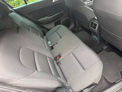 Kia Sportage 1.7 Sportage 2 CRDi ISG 5dr 27
