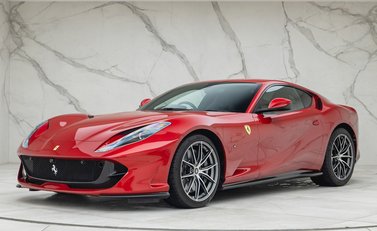 Ferrari 812 Superfast 6