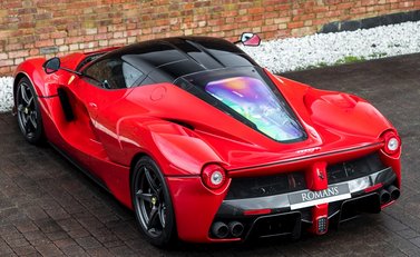 Ferrari LaFerrari 11