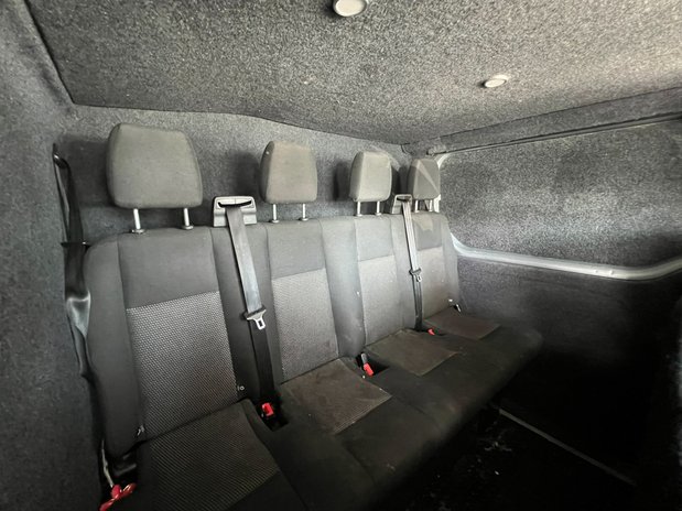Renault Trafic Crew Cab (SOLD) SWB L1H1 Sport SL28 Air Con Alloys Sensors Tow Bar EURO 6 N 29