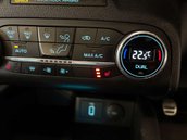 Ford Focus 1.0 Focus ST-Line X 5dr 27