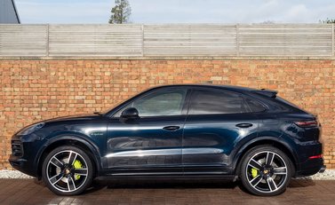 Porsche Cayenne E-Hybrid Coupé 2