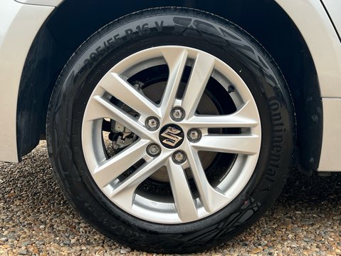 Suzuki Swace MOTION 4