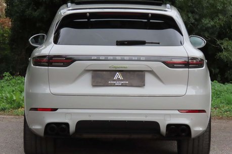 Porsche Cayenne 3.0 V6 E-Hybrid 17.9kWh Platinum Edition TiptronicS 4WD Euro 6 (s/s) 5dr (3 6