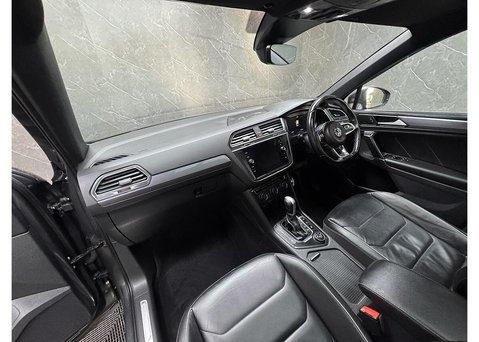 Volkswagen Tiguan 2.0 TDI R-Line SUV 5dr Diesel DSG 4Motion Euro 6 (s/s) (150 ps) 64