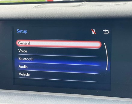 Lexus Is 2.5 IS 300h Advance CVT 4dr 35