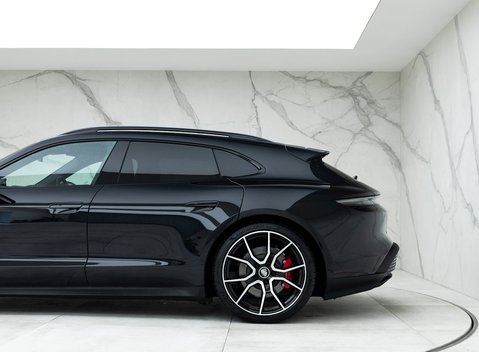 Porsche Taycan 4S Sport Turismo 28