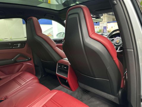 Porsche Cayenne 3.0T V6 Coupe 5dr Petrol TiptronicS 4WD Euro 6 (s/s) (340 ps) 41