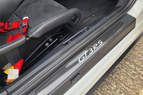 Porsche 911 GT3 RS PDK 41