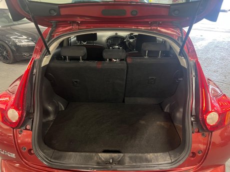 Nissan Juke 1.6 Acenta Premium Euro 5 (s/s) 5dr 30