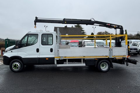 Iveco Daily 70C18D Crew Cab Dropside with Hiab X-Hiduo 062 Crane 7