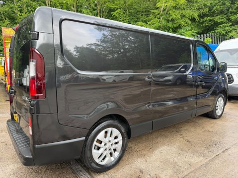 Renault Trafic 1.6 dCi ENERGY 29 Sport Nav Panel Van 5dr Diesel Manual LWB Standard Roof E 11