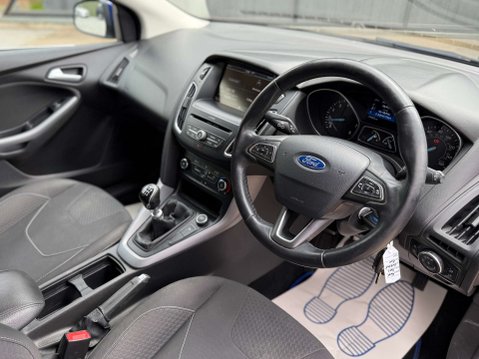 Ford Focus 1.0 Focus Zetec 5dr 65