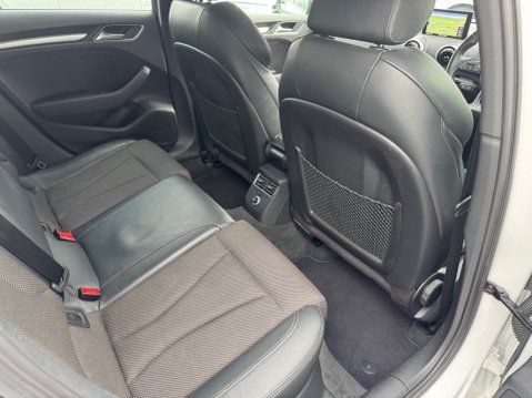 Audi A3 S LINE TFSI BLACK EDITION 39