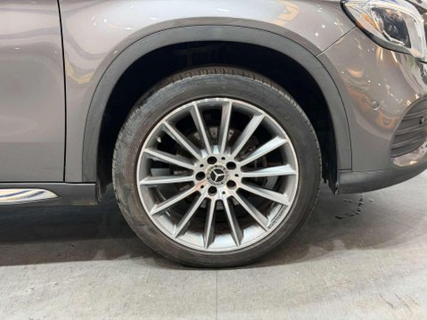 Mercedes-Benz GLA 1.6 GLA180 AMG Line Edition SUV 5dr Petrol 7G-DCT Euro 6 (s/s) (122 ps) 45