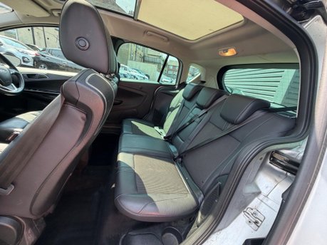 Ford B-Max TITANIUM X NAVIGATOR 11