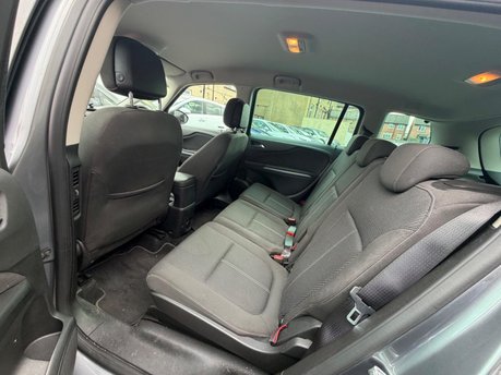 Vauxhall Zafira SRI 12