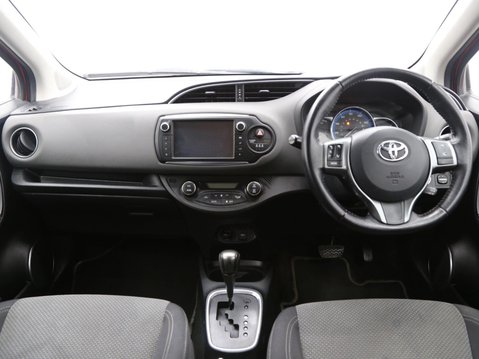 Toyota Yaris 1.5 VVT-h Icon E-CVT Euro 6 (s/s) 5dr 9