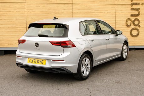 Volkswagen Golf LIFE TSI