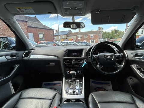 Audi Q5 TDI QUATTRO SE 12