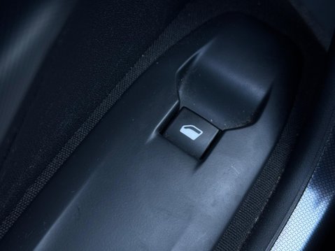 Peugeot 2008 1.2 PureTech Allure Euro 6 5dr 69